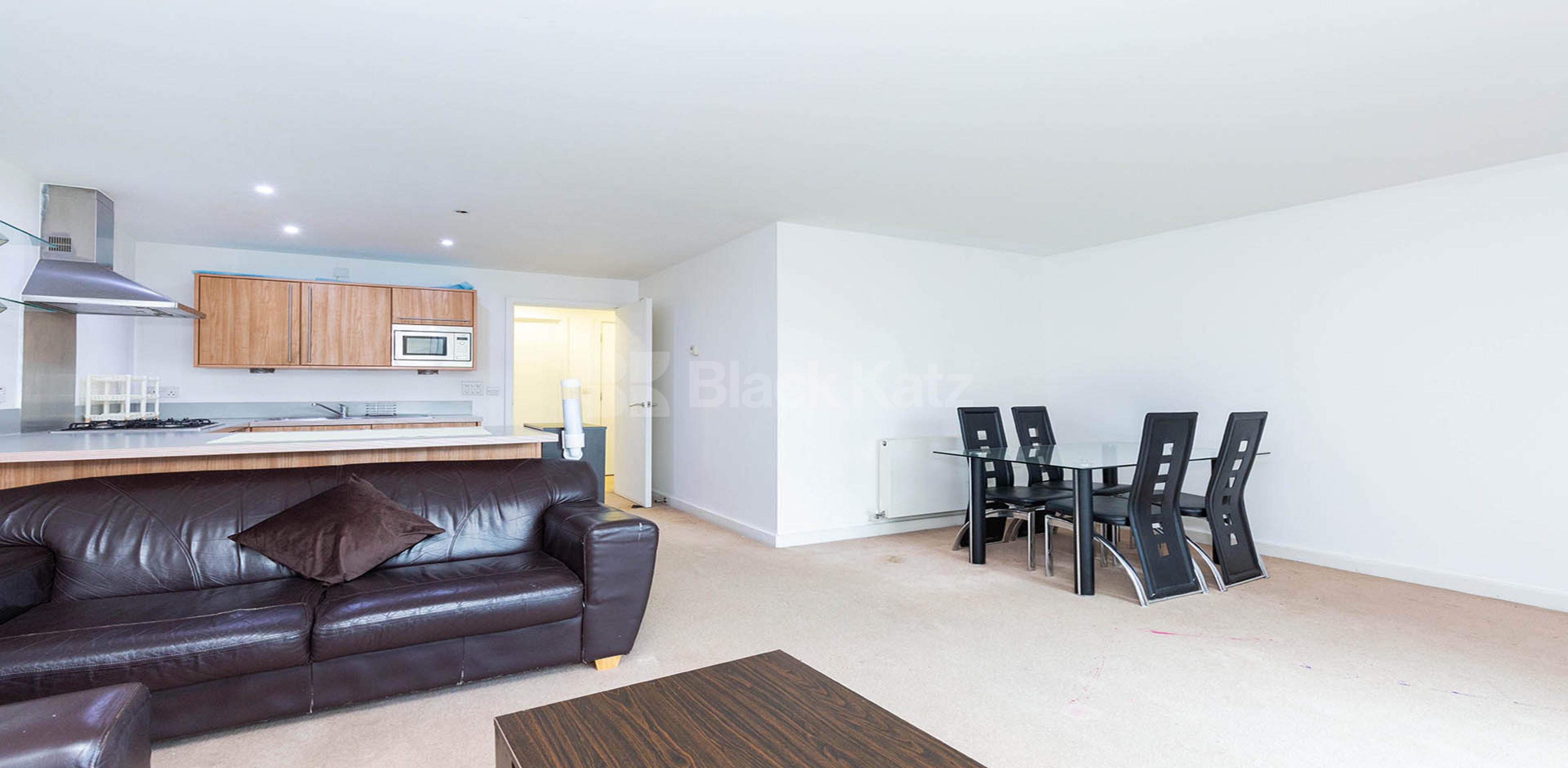 			2 Bedroom, 1 bath, 1 reception Apartment			 Eden Grove N7, HOLLOWAY N7 N7